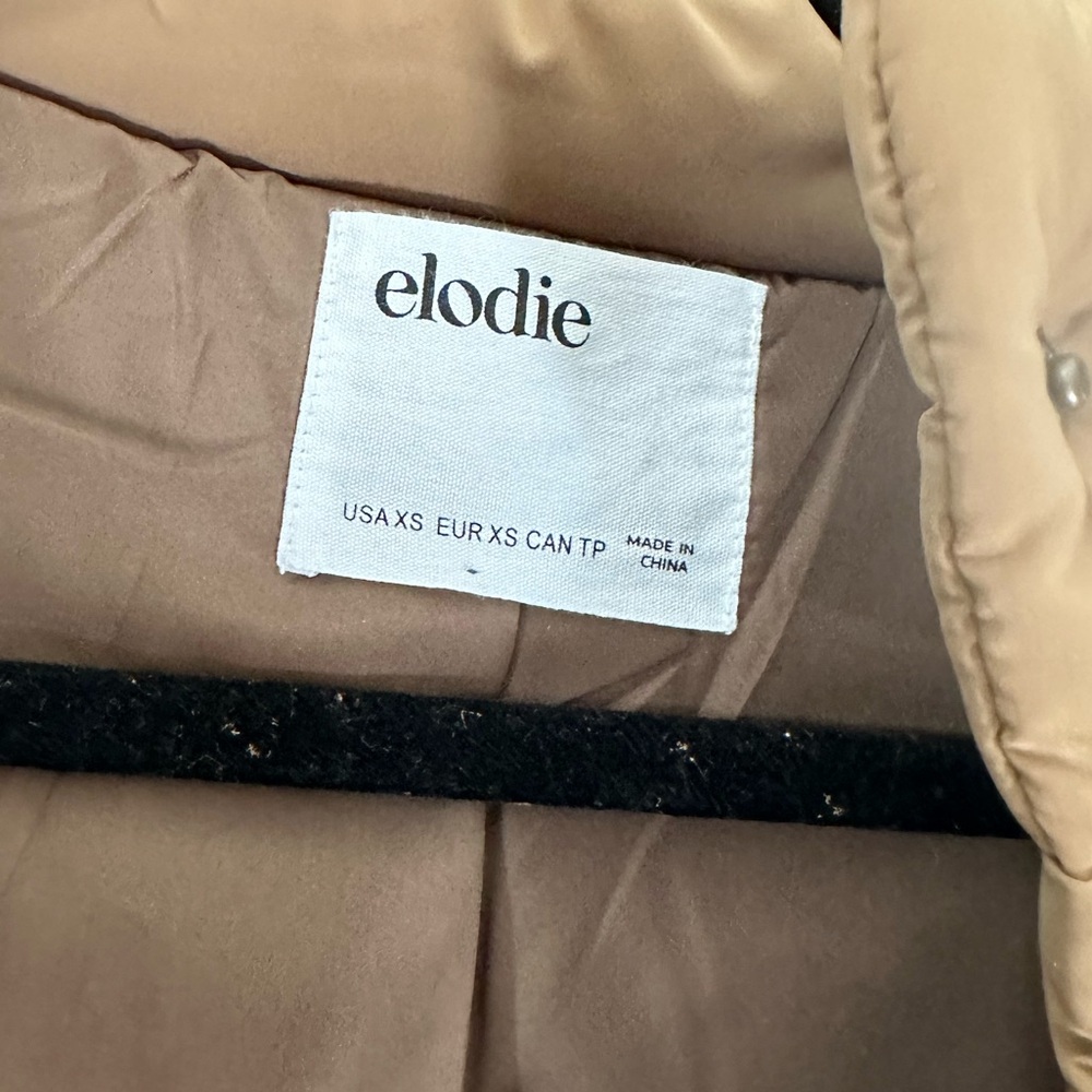 Elodie Two-Tone Brown and Cream Cropped Puffer Jacket - Picture 2 of 2